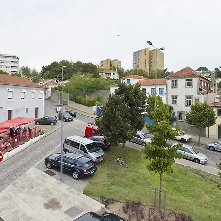 Golden * Porto